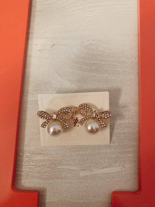Bowtique pearl earrings